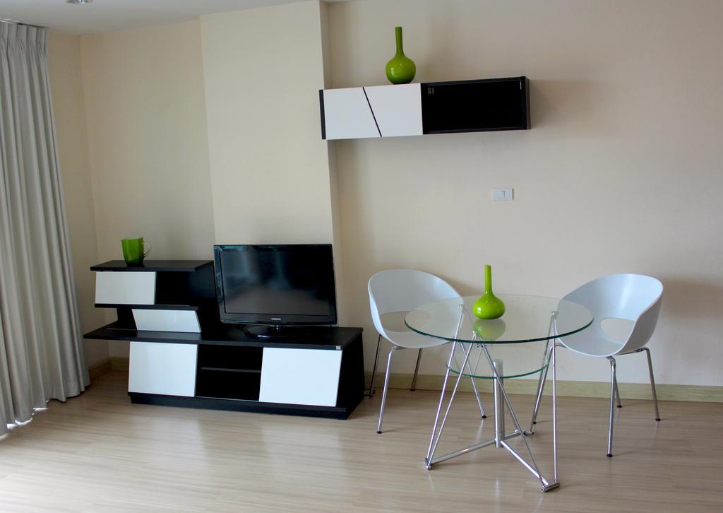 The Ocean Pearl Apartment Pattaya Room photo