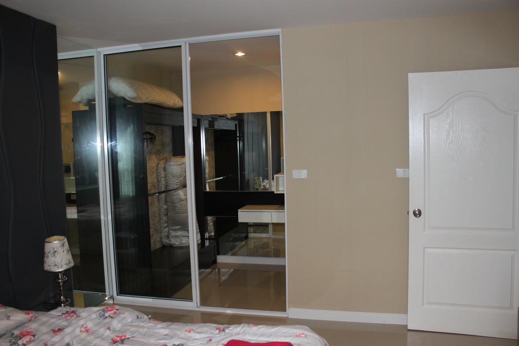 The Ocean Pearl Apartment Pattaya Room photo