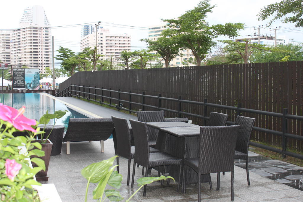 The Ocean Pearl Apartment Pattaya Room photo
