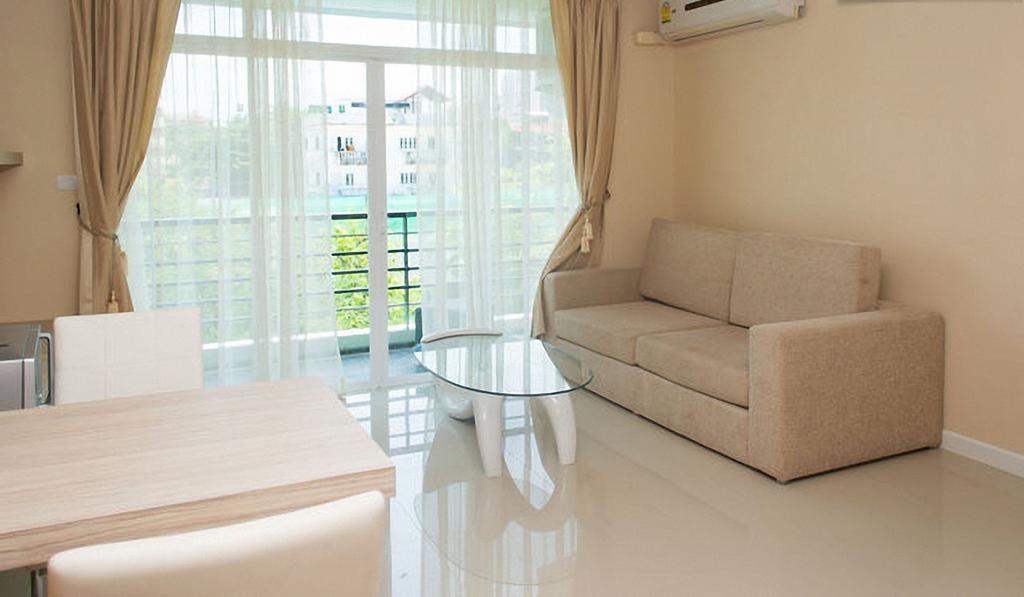 The Ocean Pearl Apartment Pattaya Room photo