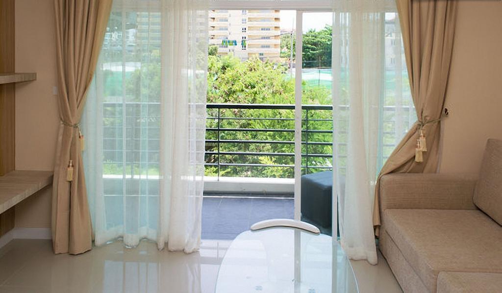 The Ocean Pearl Apartment Pattaya Room photo