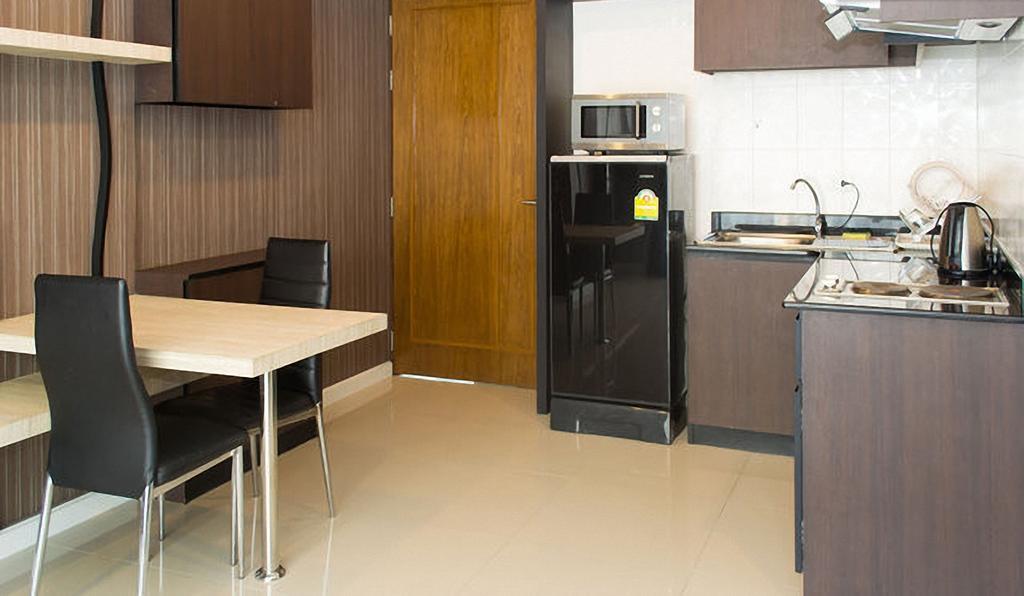 The Ocean Pearl Apartment Pattaya Room photo
