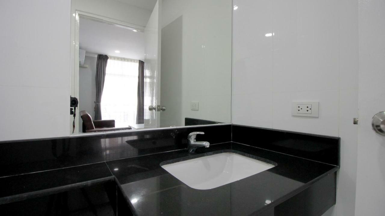 The Ocean Pearl Apartment Pattaya Exterior photo